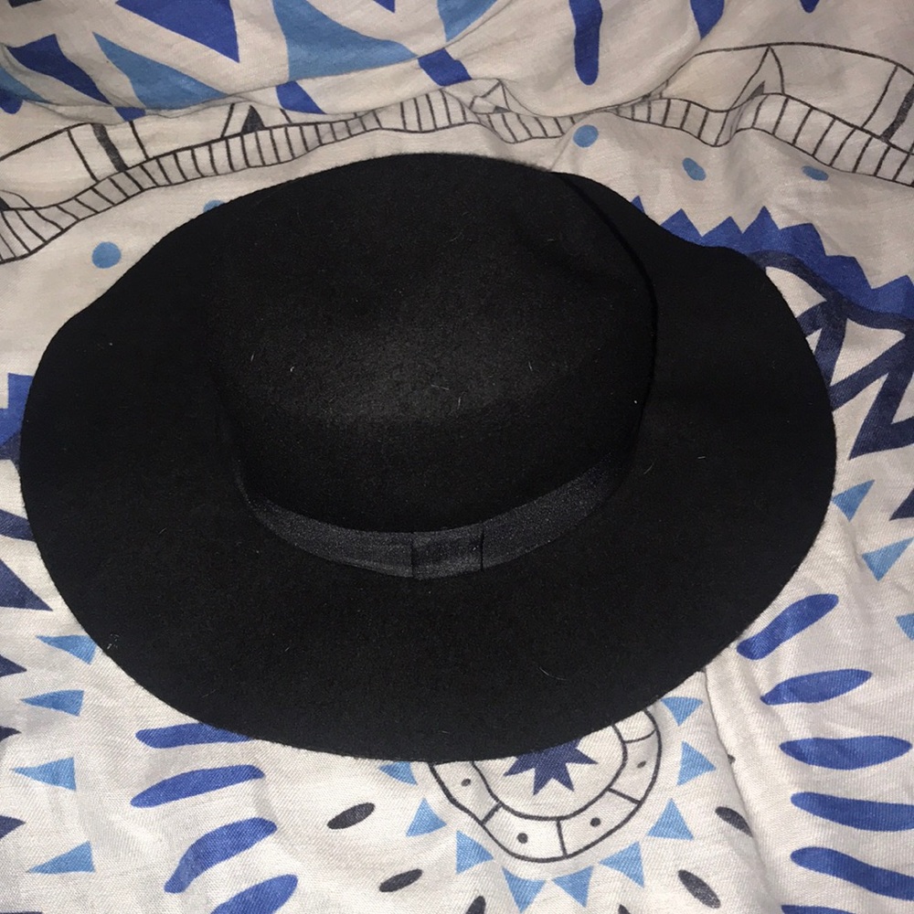 Black Floppy Sun Hat